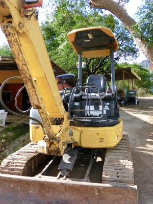 KOMATSU 50MR-2 ขนาดPC-50 <มีVDOให้ชม> รถเก่านอกแท้ มีเอกสารใบอินวอย☎️ติดต่อ 085-5632278 (ราคาต่อรองได้)