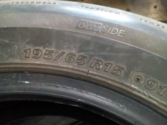 195/65R15  BRIDGESTONE ECOPIA EP200  ปี14 ชุด 4 เส้น  tel. 081-427-3941 ไอดีไลน์  0814273941
