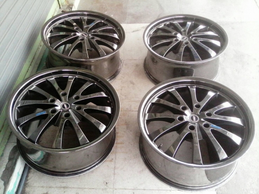 ขอบ20นิ้ว6รู ชุดนี้ ราคา 7900 บาท