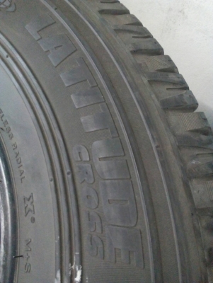 265/70R15  MICHELIN LATITUDE Cross  ชุด 4 เส้น  tel. 081-427-3941