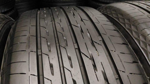 ยางเปอร์เซ็นต์คัดสภาพ Bridgestone Turanza GR100 205/55/16 ผลิตปี 2017 ยางสวย ดอกหนาๆ ไม่คลื่น ไม่กิน