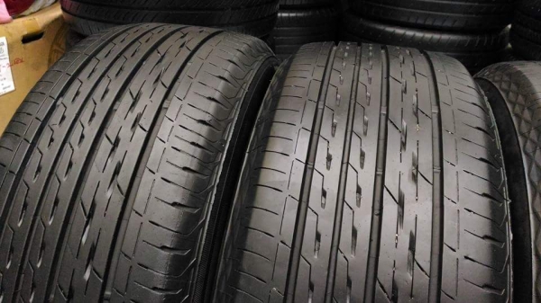ยางเปอร์เซ็นต์คัดสภาพ Bridgestone Turanza GR100 205/55/16 ผลิตปี 2017 ยางสวย ดอกหนาๆ ไม่คลื่น ไม่กิน