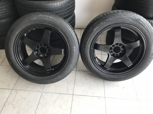 ขาย แม็ก 17X8 5รู 114 พร้อมยาง 2 วง สนใจ 0850448320