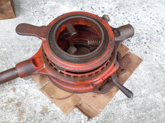 ต๊าปเกลียว virax MADE IN FRANCE ขนาด 4 นิ้ว