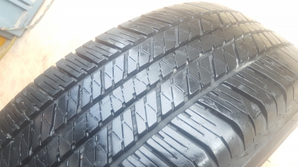 ขายยาง265/65/17 ปี 3014 BRIDGESTONE 684 4 เส้น ขายยาง265/65/17 ปี 3014 BRIDGESTONE 684 4 เส้น