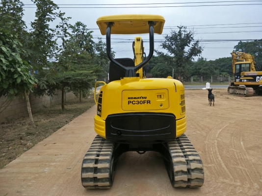 330,000บาท เก่านอกKOMATSU PC30FR-1 ยังไม่เคยใช้งานในไทย มีไลน์เจาะ ปั้มนิ้ว
