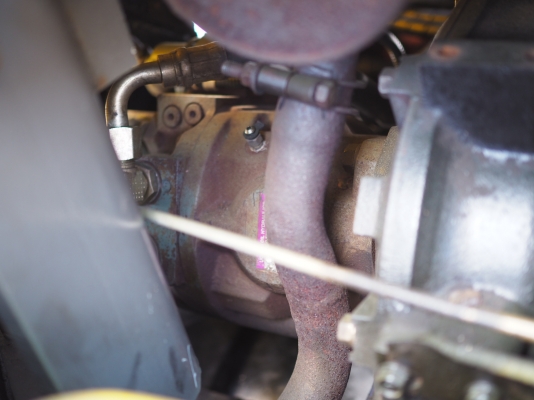 330,000บาท เก่านอกKOMATSU PC30FR-1 ยังไม่เคยใช้งานในไทย มีไลน์เจาะ ปั้มนิ้ว