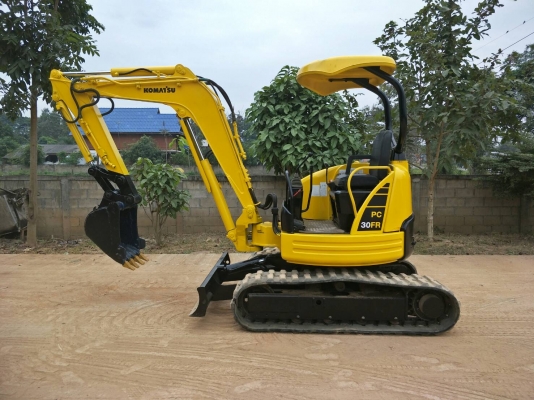 330,000บาท เก่านอกKOMATSU PC30FR-1 ยังไม่เคยใช้งานในไทย มีไลน์เจาะ ปั้มนิ้ว