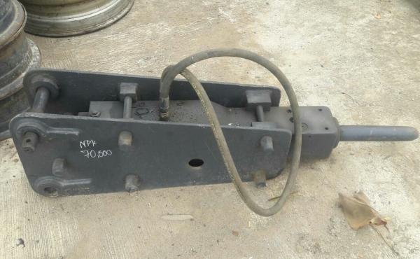 330,000บาท เก่านอกKOMATSU PC30FR-1 ยังไม่เคยใช้งานในไทย มีไลน์เจาะ ปั้มนิ้ว