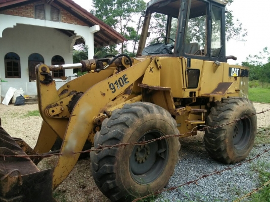 รถตัก CAT 910E. สนใจติดต่อ 081 - 6079515 รถตัก CAT 910E. สนใจติดต่อ 081 - 6079515