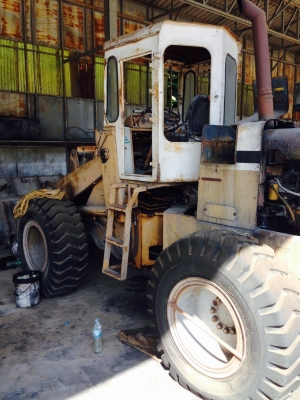 รถตักยี่ห้อโคมัสสุรุ่น 520 แบบ 2 เพลา ต่อบุ๋นกี่เรียบร้อยแล้ว ใช้งานได้ปกติ