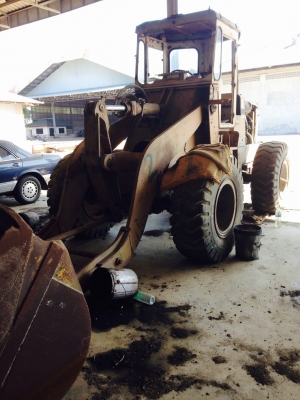 รถตักยี่ห้อโคมัสสุรุ่น 520 แบบ 2 เพลา ต่อบุ๋นกี่เรียบร้อยแล้ว ใช้งานได้ปกติ