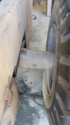 รถตักยี่ห้อโคมัสสุรุ่น 520 แบบ 2 เพลา ต่อบุ๋นกี่เรียบร้อยแล้ว ใช้งานได้ปกติ