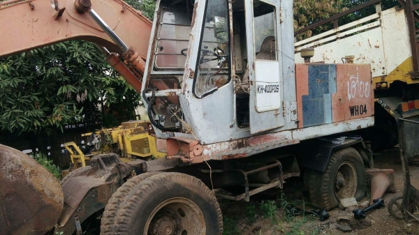 รถแบ็คโฮ120ล้อยาง WH04 สภาพต้องช่อมระบบเฟีองส่งกำลัง อยู่ระหว่างเกียร์ไปหาเสื้อเฟีองขับล้อ อย่าอื่นใช้งานได้ อยู่ขอนแก่น ราคา 175,000บ. สนใจ 0835601591 หรือ 0903494058 รถแบ็คโฮ120ล้อยาง WH04 สภาพต้องช่อมระบบเฟีองส่งกำลัง อยู่ระหว่างเกียร์ไปหาเสื้อเฟีองขับล้อ อย่าอื่นใช้งานได้ อยู่ขอนแก่น ราคา 175,000บ. สนใจ 0835601591 หรือ 0903494058