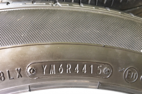 ล้อแม็ก Nissan Almera ขอบ 15 พร้อมยาง Dunlop 185-65-15 ปลายปี 15