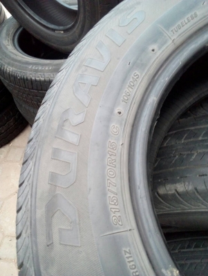 215/70R15 BRIDGESTONE DURAVIS R611 สวยๆ ดอกหนาๆ ชุด 4 เส้น โทร.081-427-3941ไอดีไลน์ 0814273941