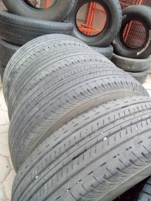 215/70R15 BRIDGESTONE DURAVIS R611 สวยๆ ดอกหนาๆ ชุด 4 เส้น โทร.081-427-3941ไอดีไลน์ 0814273941