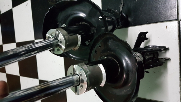 ขายโช็คหน้าCRV G3 ขายโช็คหน้าCRV G3