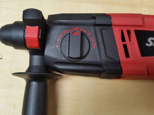 สว่านโรตารี่ SKIL 3 ระบบ 600 W สว่านโรตารี่ SKIL 3 ระบบ 600 W