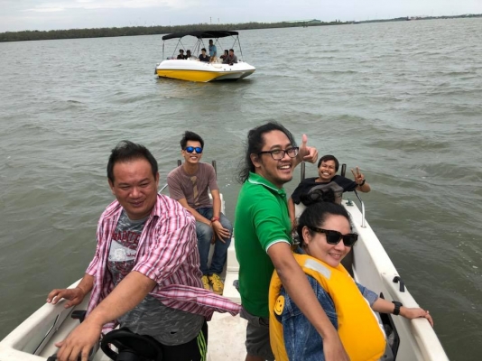 เรือนิสสัน 17 ฟุตเครื่องนิสสัน 90 แรง