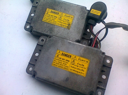 บัลลาสต์ไฟ XENON แท้เดิมติดรถ ISUZU D-MAX D2R