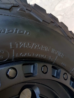 ขายยาง BF All KO2 265/75/16 พร้อมล้อแท้ AMERICAN RACING atx