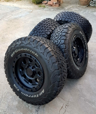 ขายยาง BF All KO2 265/75/16 พร้อมล้อแท้ AMERICAN RACING atx ขายยาง BF All KO2 265/75/16 พร้อมล้อแท้ AMERICAN RACING atx