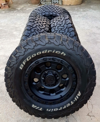 ขายยาง BF All KO2 265/75/16 พร้อมล้อแท้ AMERICAN RACING atx