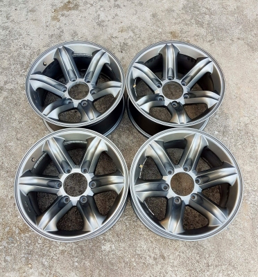 ขายล้อเล็บเหยี่ยวขอบ 16 กว้าง 8" ออฟ 0 สวยๆ