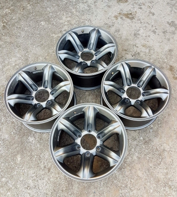 ขายล้อเล็บเหยี่ยวขอบ 16 กว้าง 8" ออฟ 0 สวยๆ