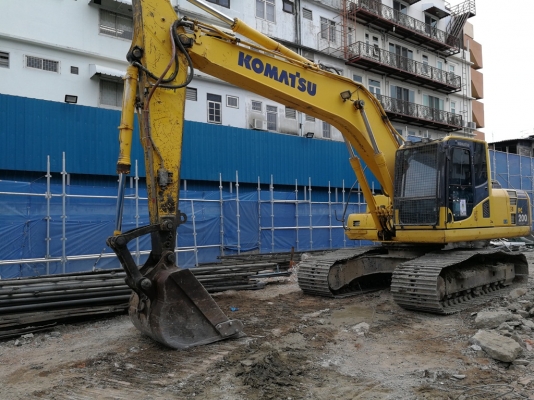 Komatsu PC200-8Mo เดิมๆ ห้างมือเดียวทำงาน 7xxx ชม. มีลายหัวเจาะ เอกสารเล่ม