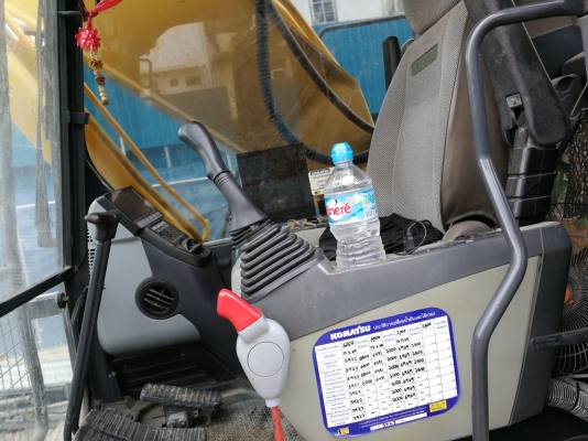 Komatsu PC200-8Mo เดิมๆ ห้างมือเดียวทำงาน 7xxx ชม. มีลายหัวเจาะ เอกสารเล่ม