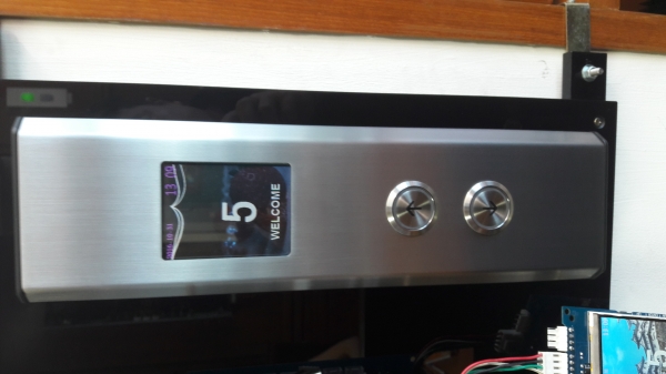 ลิฟท์ผู้พิการหรือผู้สูงอายุ