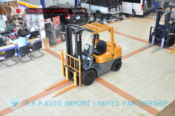 ขายรถโฟล์คลิฟท์มือสอง TCM รุ่น FHD30Z5-34G12234 นำเข้าจากประเทศญี่ปุ่น 100\% ไม่เคยใช้งานในไทย