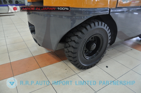 ขายรถโฟล์คลิฟท์มือสอง TCM รุ่น FHD30Z5-34G12234 นำเข้าจากประเทศญี่ปุ่น 100\% ไม่เคยใช้งานในไทย