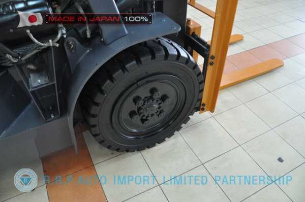 ขายรถโฟล์คลิฟท์มือสอง TCM รุ่น FHD30Z5-34G12234 นำเข้าจากประเทศญี่ปุ่น 100\% ไม่เคยใช้งานในไทย