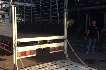 ลิฟต์ท้าย ถอดลงออกจากรถHino สภาพสวย ขาย 38,000 บาท ศุภากร 081-1903107 ,089-5367218 ลิฟต์ท้าย ถอดลงออกจากรถHino สภาพสวย ขาย 38,000 บาท ศุภากร 081-1903107 ,089-5367218