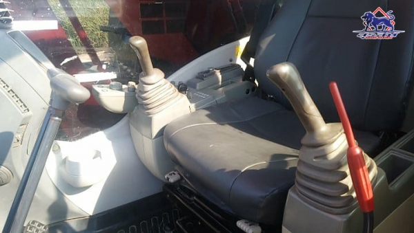 ขายรถแบ็คโฮ HITACHI ZX200-5G ใช้งาน ใช้งาน 6,516 ชั่วโมง สวย แน่น แห้ง ราคาไม่แรง