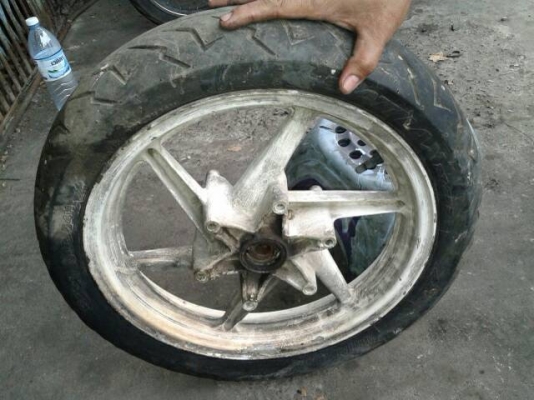 ล้อหน้า Honda NC 400cc