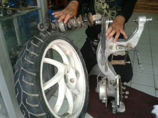 สวิงอาร์มหลัง สวิงอาร์มเดี่ยว ล้อหลัง NC 400cc