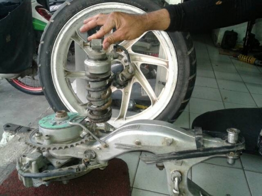 สวิงอาร์มหลัง สวิงอาร์มเดี่ยว ล้อหลัง NC 400cc