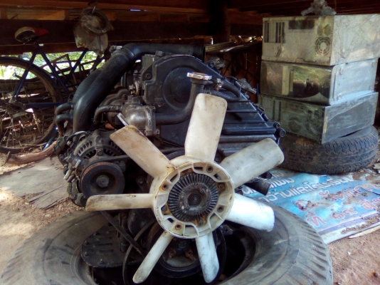 ขายเครื่องยนต์พร้อมเกียร์  Toyota 2C Turbo เครื่องดีเซล 2000 cc.  เครื่องใช้งานได้ดี ไม่มีเอกสารเลขทะเบียน (ขายแล้วครับ)