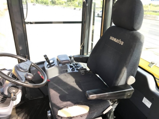 ขายรถตักล้อยาง KOMATSU WA320-6 ปี 2012 รถนอกนำเข้าเองจากญี่ปุ่น สภาพสวยพร้อมใช้งาน มีVDOการทำงานครับ ขายรถตักล้อยาง KOMATSU WA320-6 ปี 2012 รถนอกนำเข้าเองจากญี่ปุ่น สภาพสวยพร้อมใช้งาน มีVDOการทำงานครับ