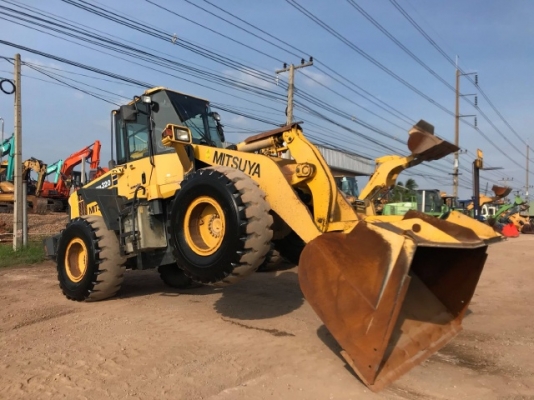 ขายรถตักล้อยาง KOMATSU WA320-6 ปี 2012 รถนอกนำเข้าเองจากญี่ปุ่น สภาพสวยพร้อมใช้งาน มีVDOการทำงานครับ ขายรถตักล้อยาง KOMATSU WA320-6 ปี 2012 รถนอกนำเข้าเองจากญี่ปุ่น สภาพสวยพร้อมใช้งาน มีVDOการทำงานครับ