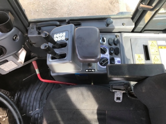 ขายรถตักล้อยาง KOMATSU WA320-6 ปี 2012 รถนอกนำเข้าเองจากญี่ปุ่น สภาพสวยพร้อมใช้งาน มีVDOการทำงานครับ ขายรถตักล้อยาง KOMATSU WA320-6 ปี 2012 รถนอกนำเข้าเองจากญี่ปุ่น สภาพสวยพร้อมใช้งาน มีVDOการทำงานครับ