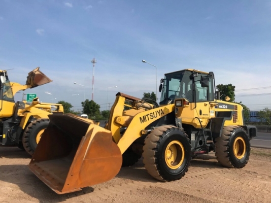 ขายรถตักล้อยาง KOMATSU WA320-6 ปี 2012 รถนอกนำเข้าเองจากญี่ปุ่น สภาพสวยพร้อมใช้งาน มีVDOการทำงานครับ ขายรถตักล้อยาง KOMATSU WA320-6 ปี 2012 รถนอกนำเข้าเองจากญี่ปุ่น สภาพสวยพร้อมใช้งาน มีVDOการทำงานครับ