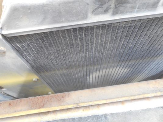 รถบด Dynapac CP202 ปี 2001 แบบ 9 ล้อ เกียร์ธรรมดา นำเข้าจากญี่ปุ่น รถบด Dynapac CP202 ปี 2001 แบบ 9 ล้อ เกียร์ธรรมดา นำเข้าจากญี่ปุ่น