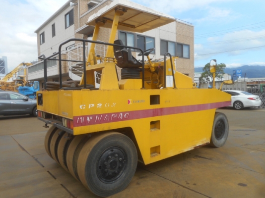 รถบด Dynapac CP202 ปี 2001 แบบ 9 ล้อ เกียร์ธรรมดา นำเข้าจากญี่ปุ่น รถบด Dynapac CP202 ปี 2001 แบบ 9 ล้อ เกียร์ธรรมดา นำเข้าจากญี่ปุ่น