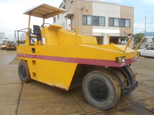 รถบด Dynapac CP202 ปี 2001 แบบ 9 ล้อ เกียร์ธรรมดา นำเข้าจากญี่ปุ่น รถบด Dynapac CP202 ปี 2001 แบบ 9 ล้อ เกียร์ธรรมดา นำเข้าจากญี่ปุ่น