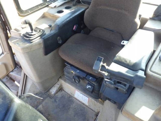 CAT D6MLGP ปี 2002 ใช้งาน 3200 ชม. นำเข้าจากญี่ปุ่น รถสภาพสวยมาก ๆ ครับ CAT D6MLGP ปี 2002 ใช้งาน 3200 ชม. นำเข้าจากญี่ปุ่น รถสภาพสวยมาก ๆ ครับ